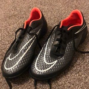 Nike futsal shoes size 7.5